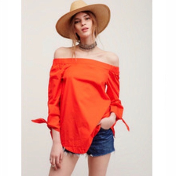 Free People Show Me Some Shoulder Off the Shoulder Cotton Blouse - Picture 2 of 11